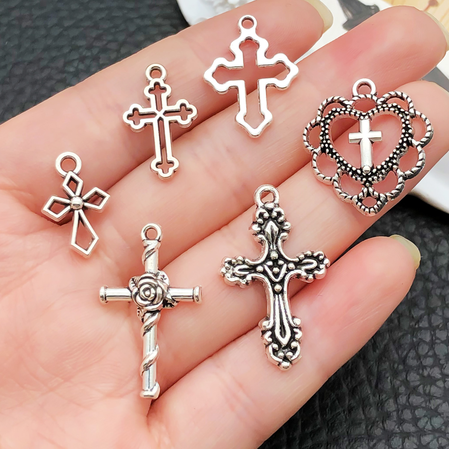 52 adet Çeşitli Çapraz Kolye ( - Jewelry Making Tutorials incelemesi ve fiyatı