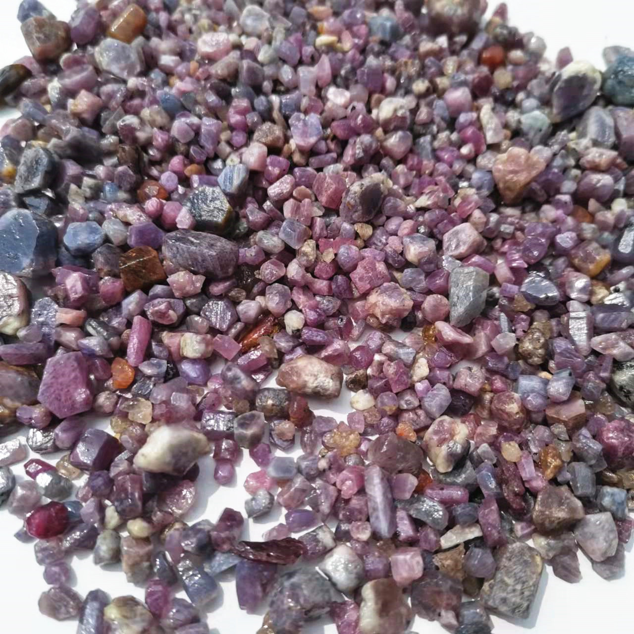 Doğal ham mor korindon taşlar  - Jewelry Making Raw Materials incelemesi ve fiyatı